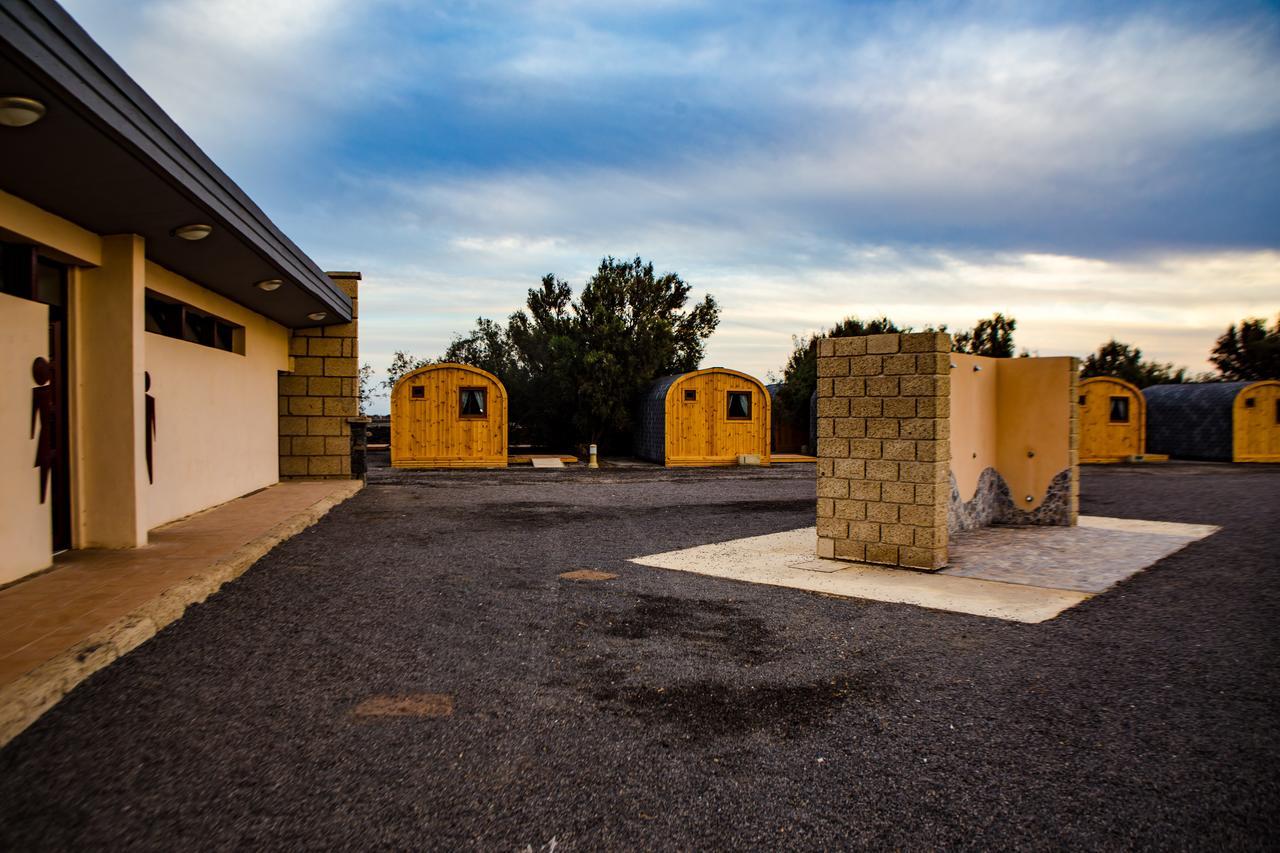 Eco-Wooden Houses Camping Montana Roja El Médano Dış mekan fotoğraf